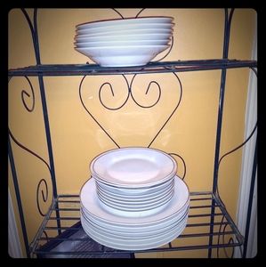 Dinner plates w/silver plated around edge of plate